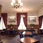 Burnett Arms Hotel 