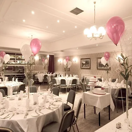 Burnett Arms Hotel 
