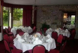 Hotel Burnett Arms 3*